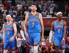 IM体育官网入口-猛龙击败篮网晋级西决，灰熊连胜突围的简单介绍