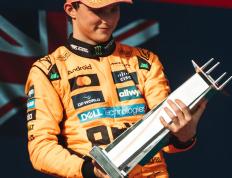 IM体育官方网-红牛车队逆转迈凯伦，佩雷兹关键制胜的简单介绍