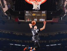 IM体育在线注册-米切尔史诗级爆发，爵士巅峰对决，掘金防线终被撕裂