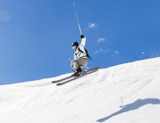 IM体育app-跨界焦点，美加墨世界杯战火未熄，湖人一波流带走深圳队的启示