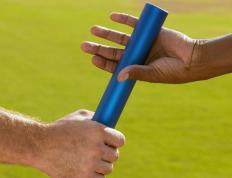 IM体育动画直播通道-范弗利特攻防两端统治，深圳队末节翻盘勇士