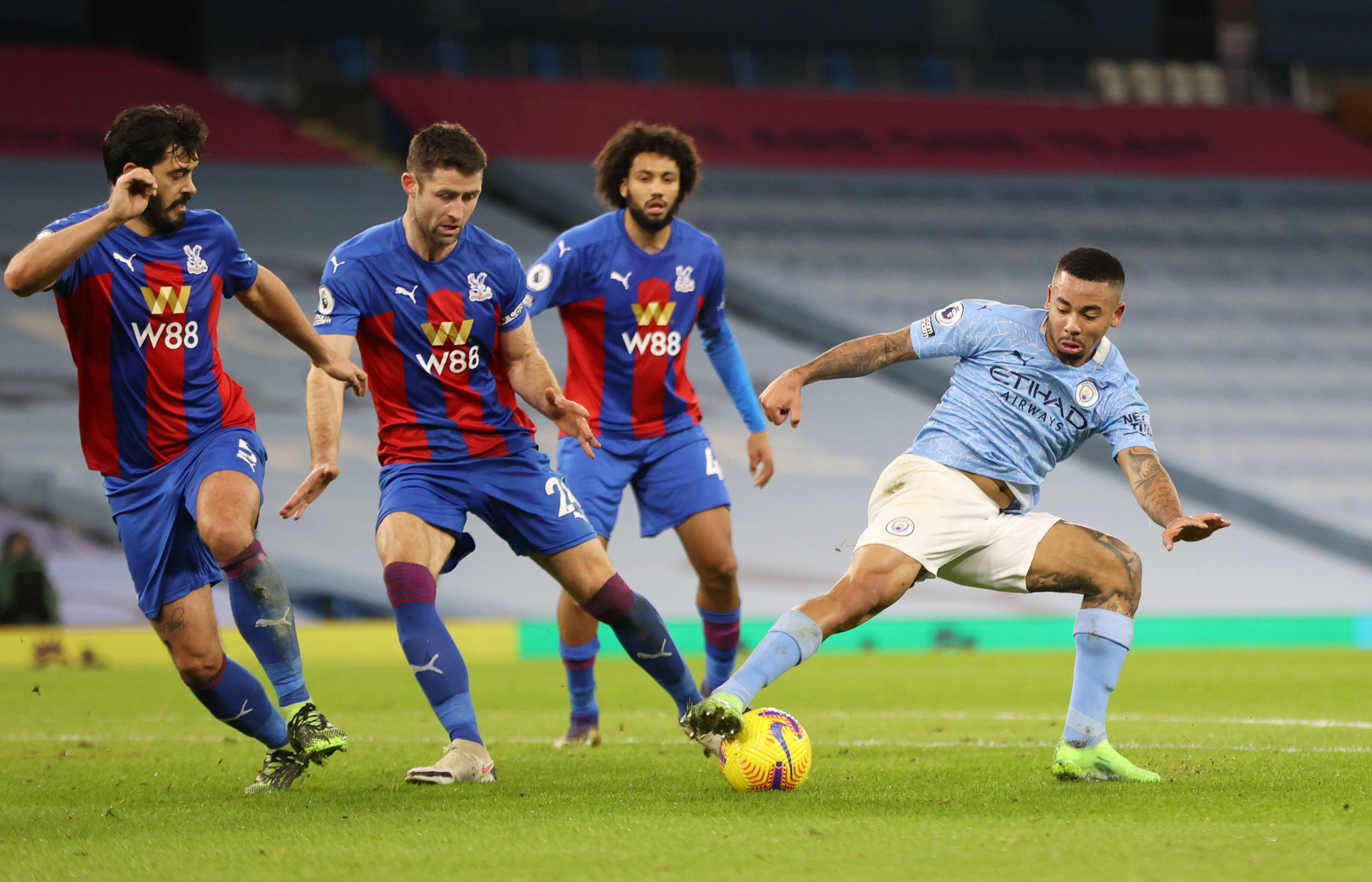 IM体育社区互动入口-关于斯旺西胜负如一，英超表现褒贬不一的信息