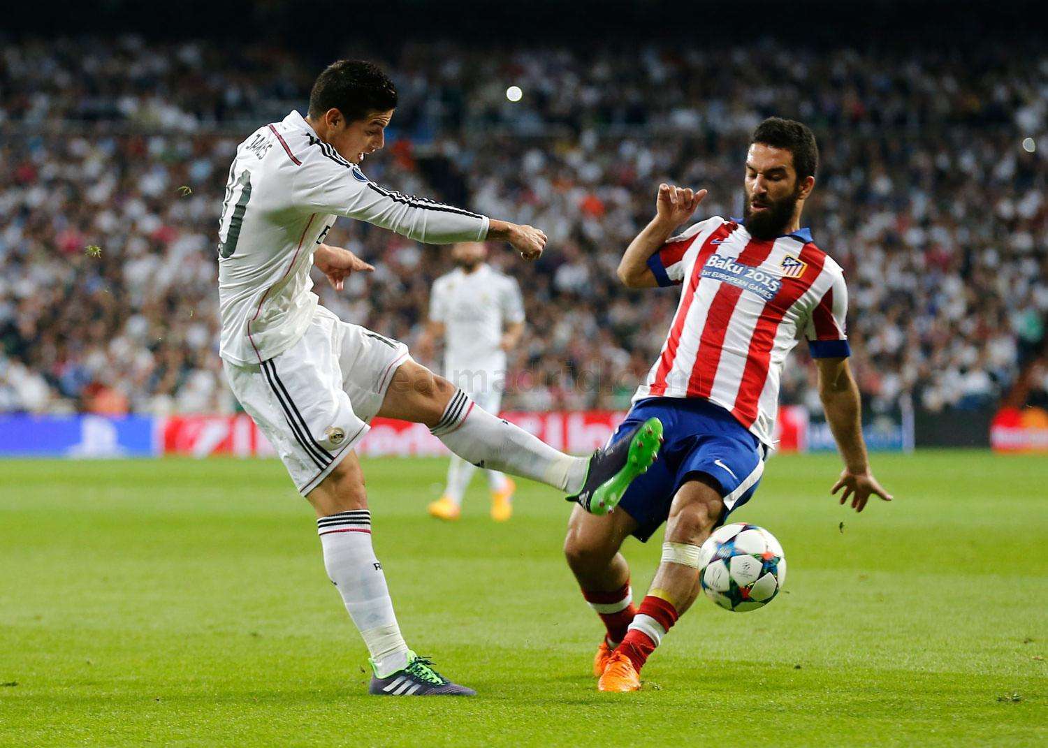 IM体育社区互动入口-关于沙尔克客场不敌对手，积分榜下滑的信息