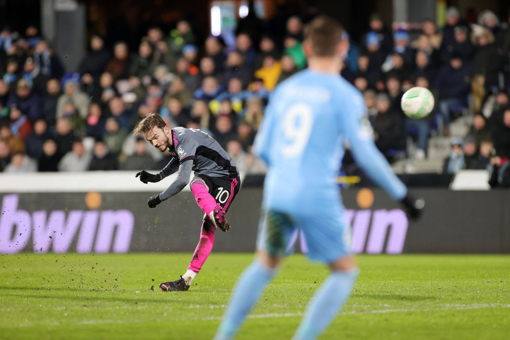 IM体育官方网-红魔逆袭晋级,英超劲旅晋级淘汰赛