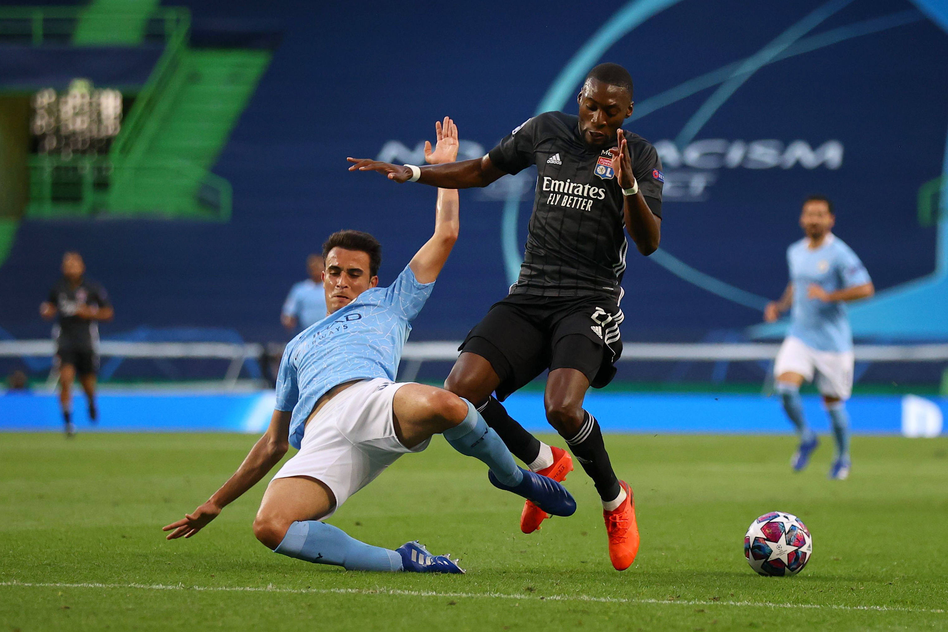 IM体育-里昂意外淘汰，欧冠冠军归途渐行渐远