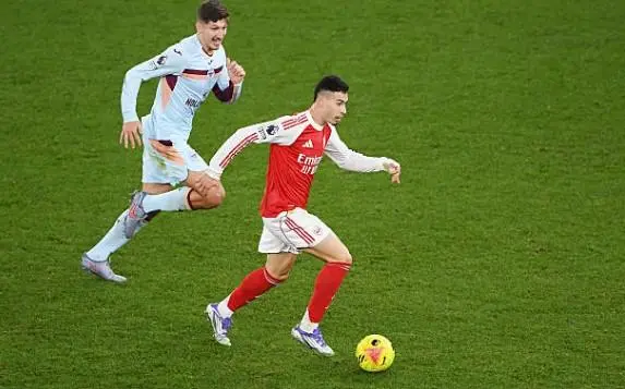 IM体育赛事直播入口-包含塞内加尔鏖战巴萨，马丁内利关键制胜的词条