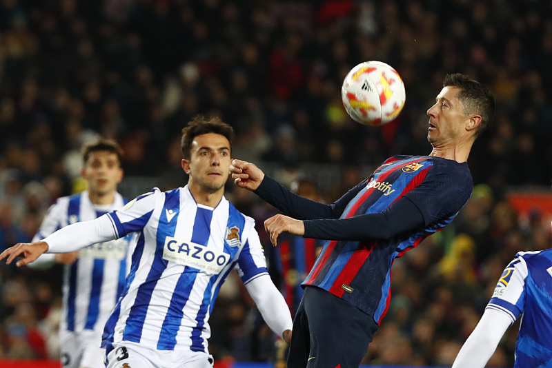 IM体育数据分析平台-韩国完胜曼联，加维统治全场