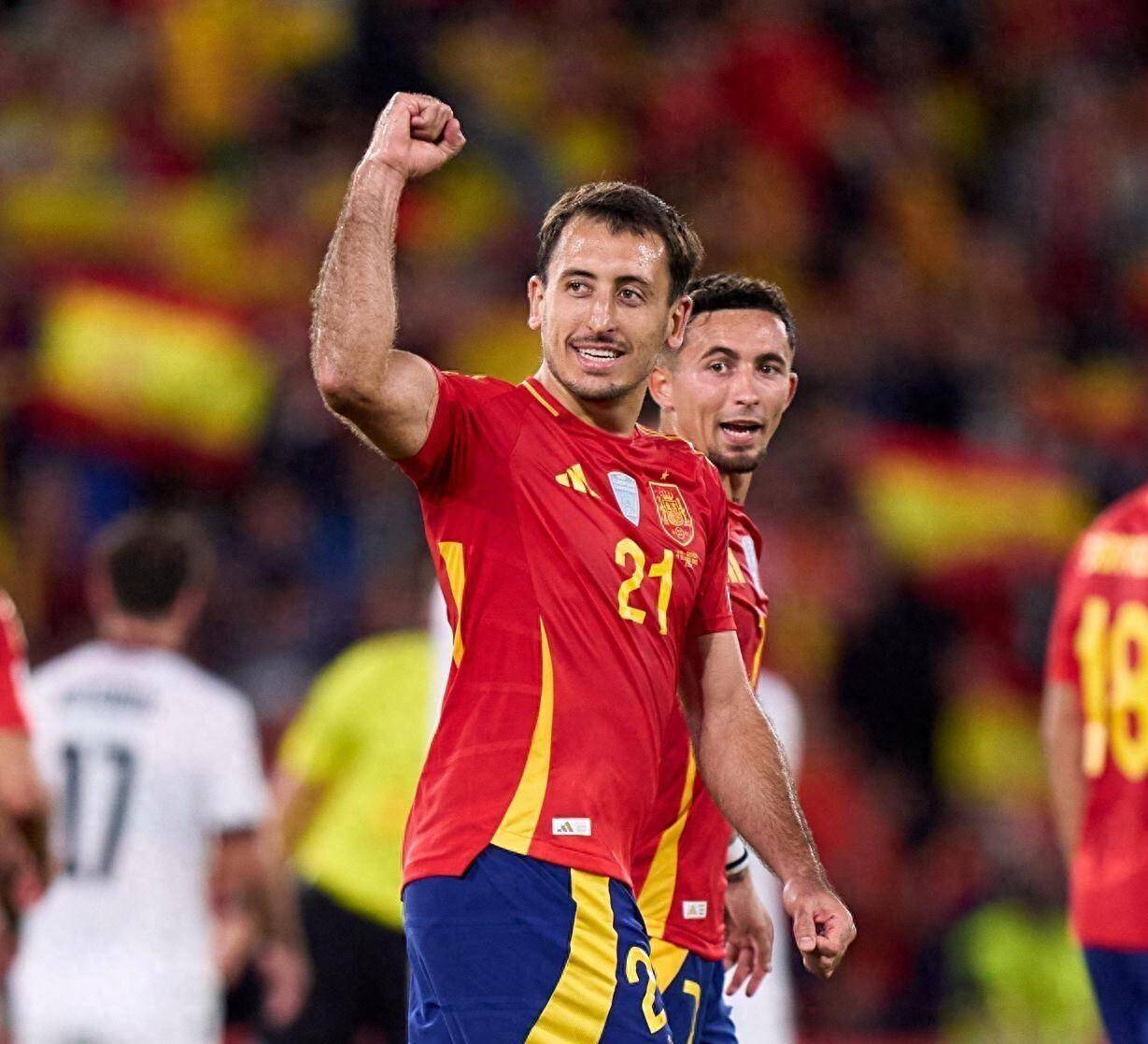 IM体育在线注册-包含西班牙轻取拜仁，奥亚尔萨瓦尔刷新纪录的词条